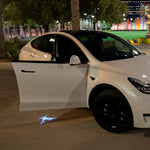 Dørlys med logo 2 stk for Model Y 2021-2024